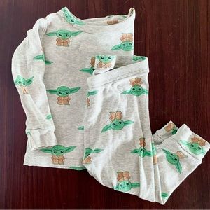 ❌sold ❌ 12-18m GAP Baby Star Wars Yoda Long Sleeve Pajama Set